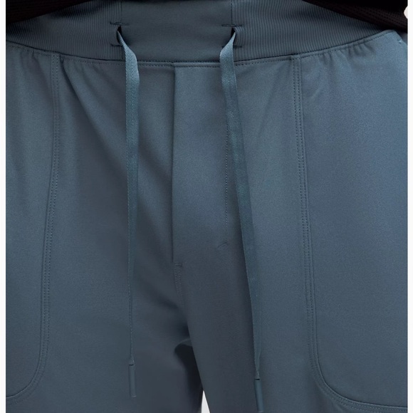 Lululemon ABC Jogger Regular Iron Blue Large, Like New, Sold Out Color - Picture 9 of 14